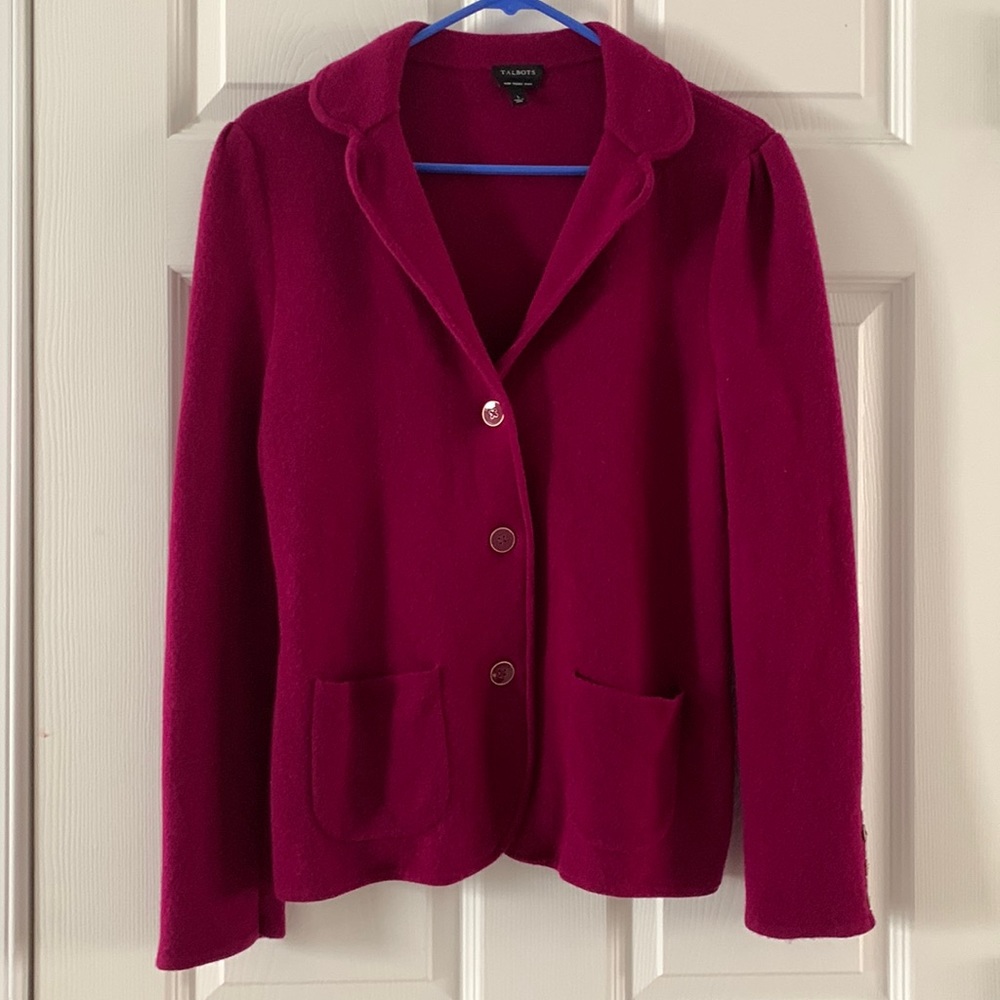 Beautiful fuschia knit blazer